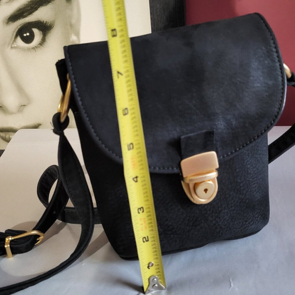 VINTAGE PARK AVENUE INTERNATIONAL BLACK LEATHER SUEDE CROSSBODY BAG - Picture 6 of 9